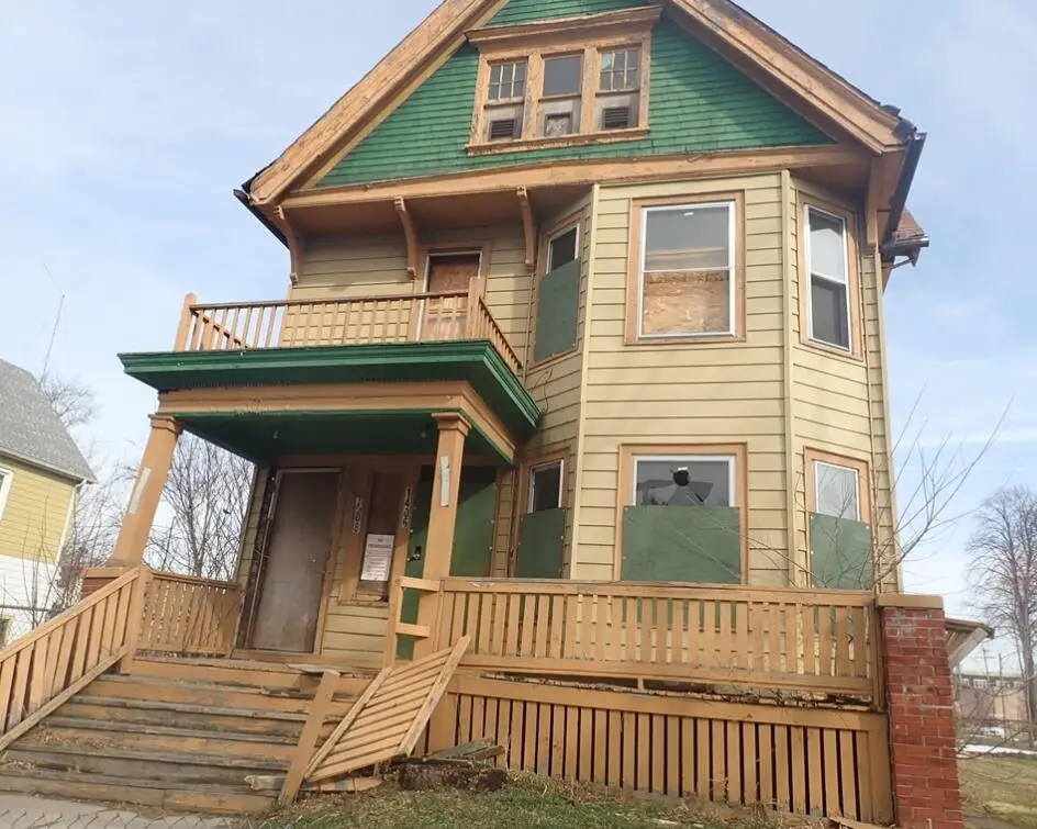1406 Clarke STREET #1408, Milwaukee, WI 53206 - #1