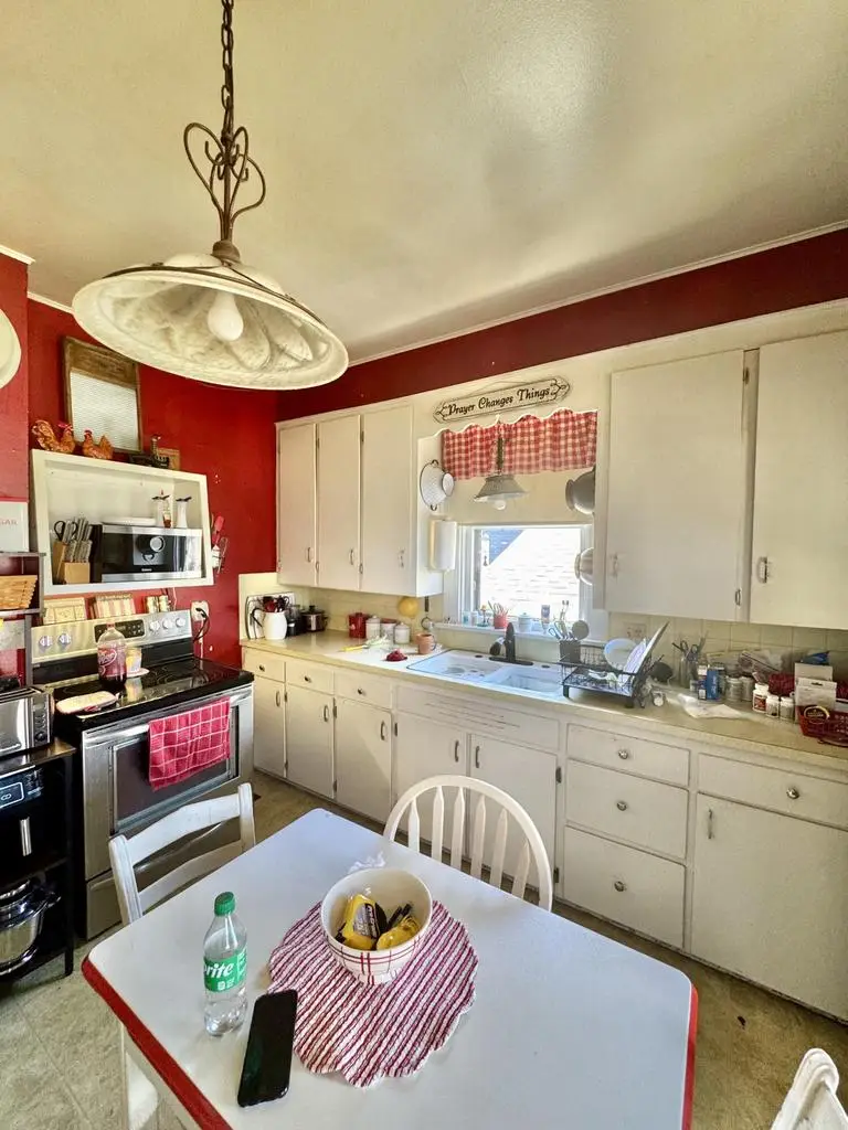 327 Florence STREET, Cambria, WI 53923 - #3