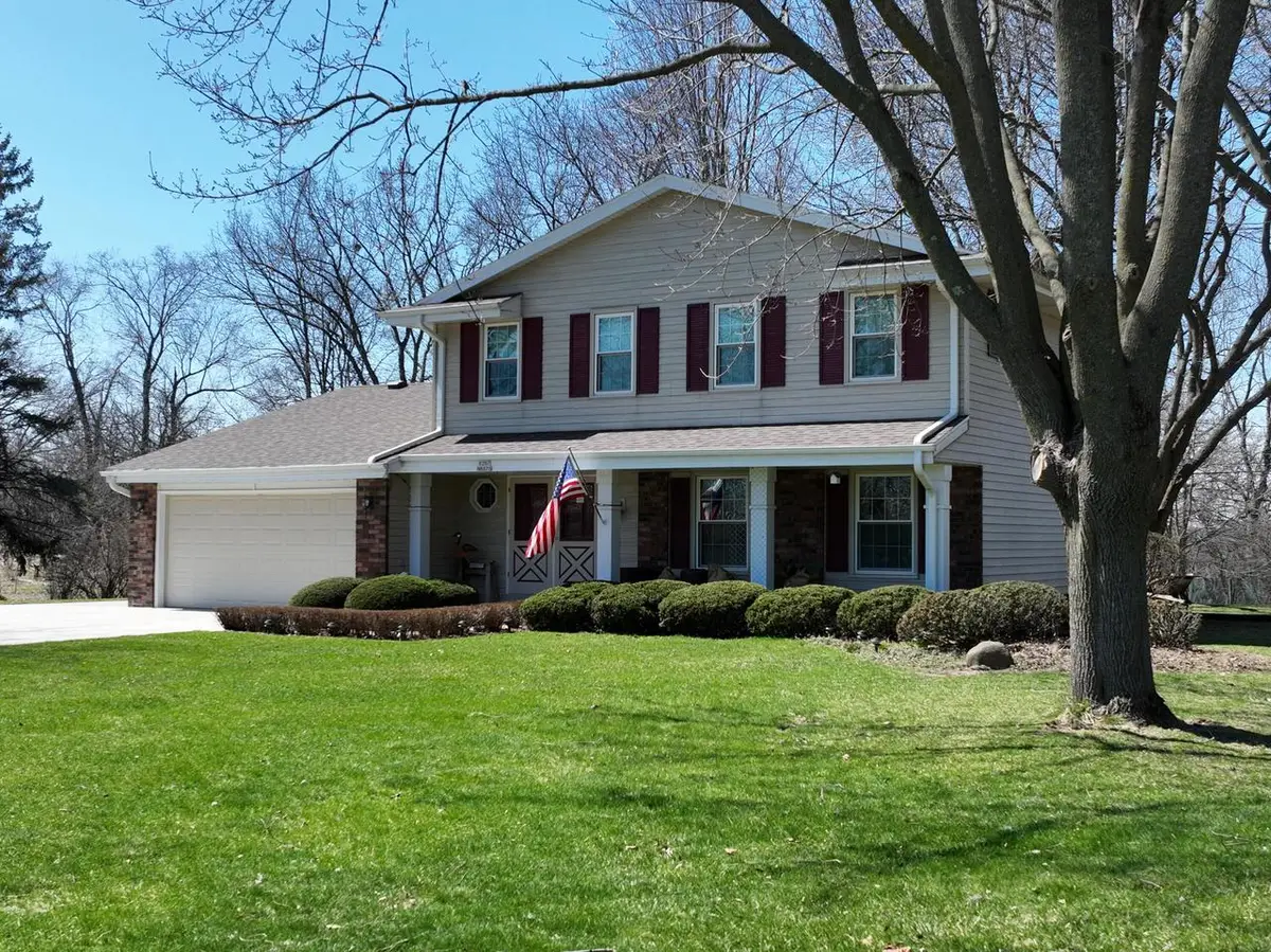 W287N6575 Hibritten WAY, Hartland, WI 53029 - #1