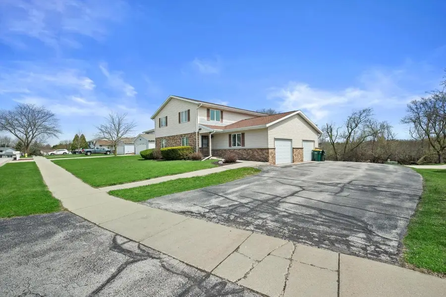 1605 Vogt DRIVE, West Bend, WI 53095 - #3