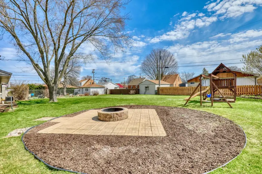 4724 24th STREET, Milwaukee, WI 53221 - #3
