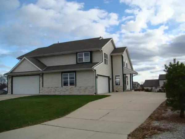 1441 E Buckwood COURT #1443, Oak Creek, WI 53154