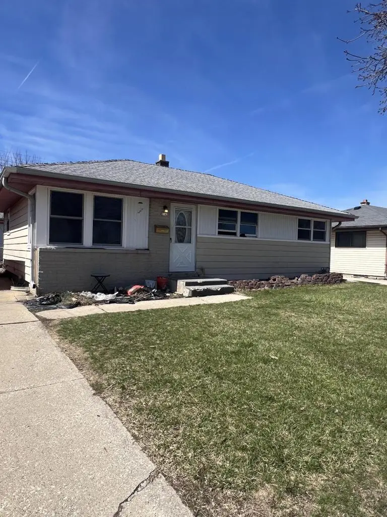 2702 Loraine AVENUE, Racine, WI 53404 - #1