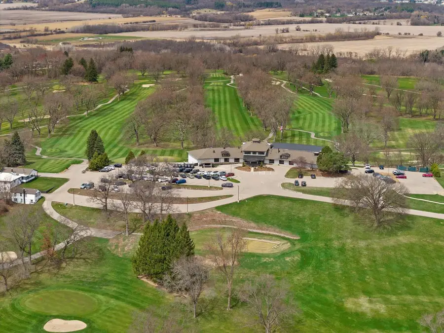 S36W27328 LEGEND AT MERRILL HILLS COURT, Waukesha, WI 53189 - #2