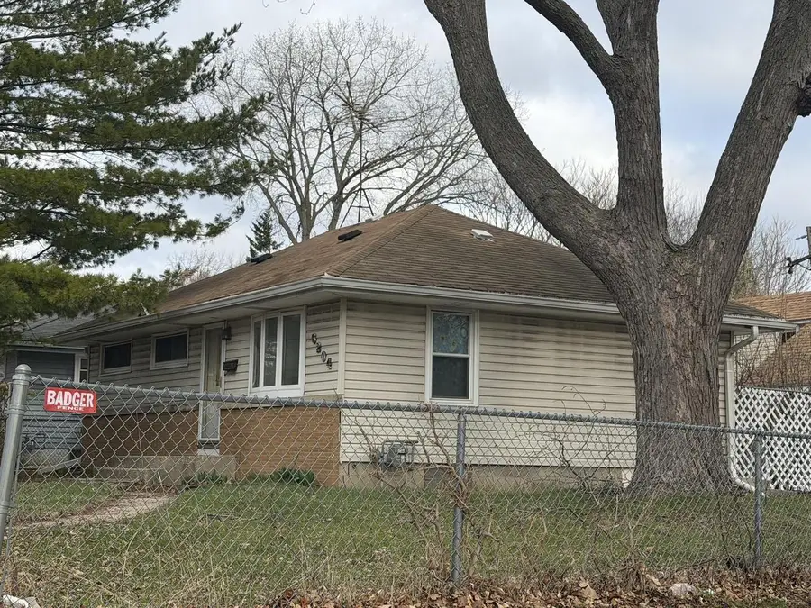 6204 Thurston AVENUE, Milwaukee, WI 53218 - #2