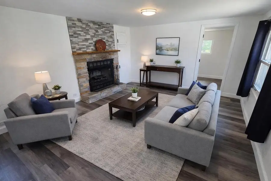 3015 Viebahn STREET, Manitowoc, WI 54220 - #3