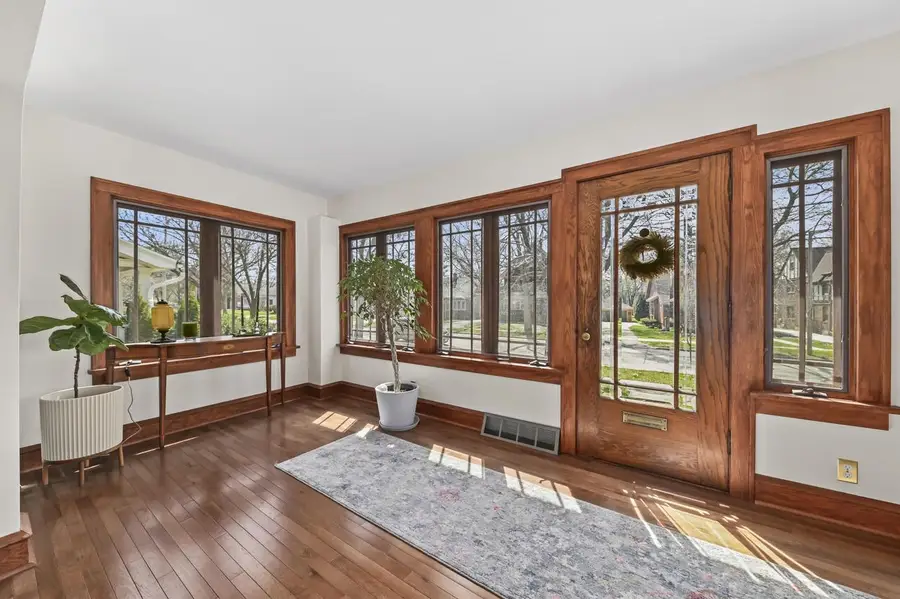 1844 Ludington AVENUE, Wauwatosa, WI 53226 - #3