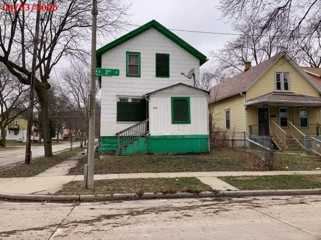 3901 3rd STREET #3901A, Milwaukee, WI 53212 - #1