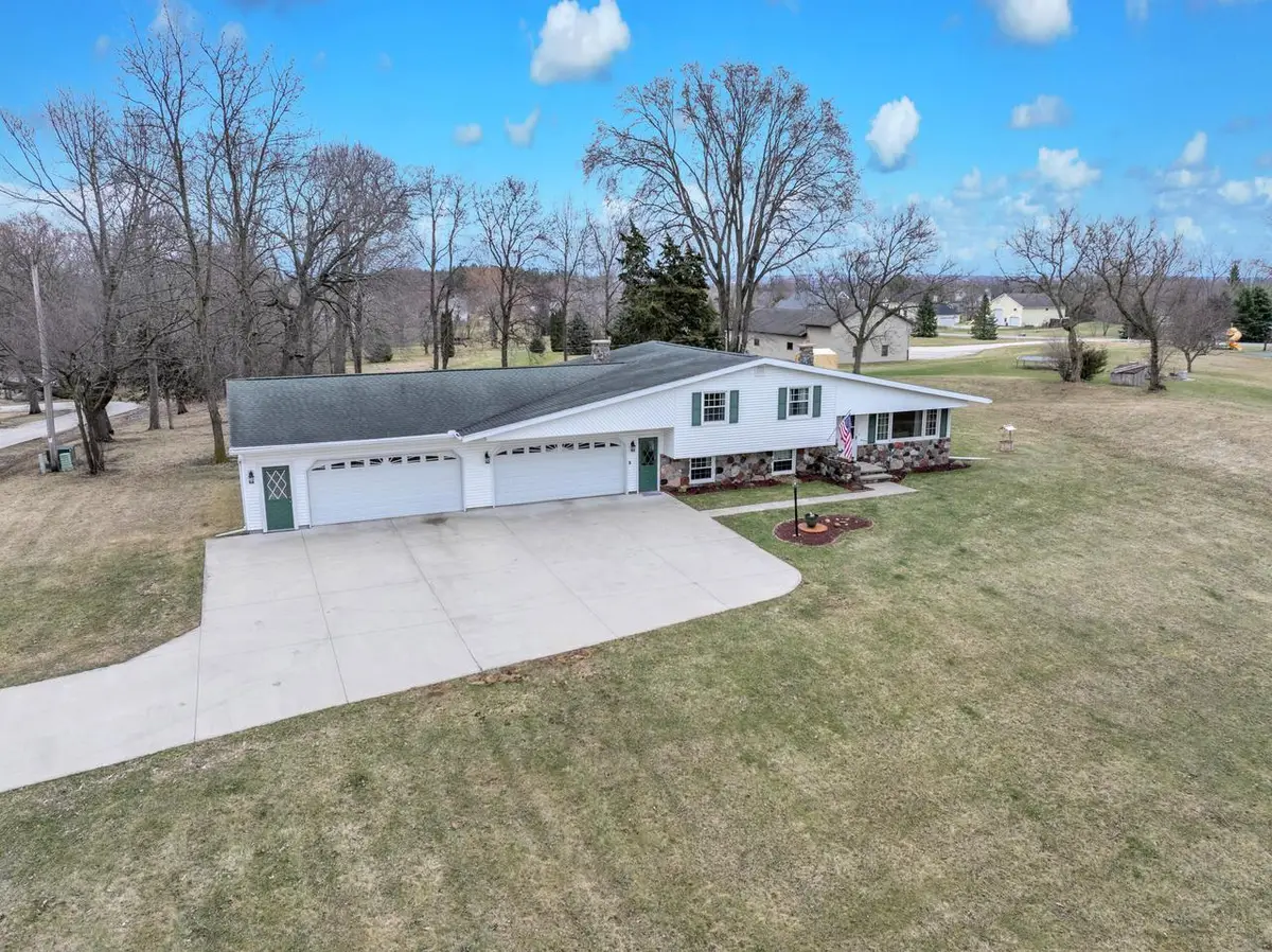 W8090 Thomaswood TRAIL, Fond Du Lac, WI 54937 - #1