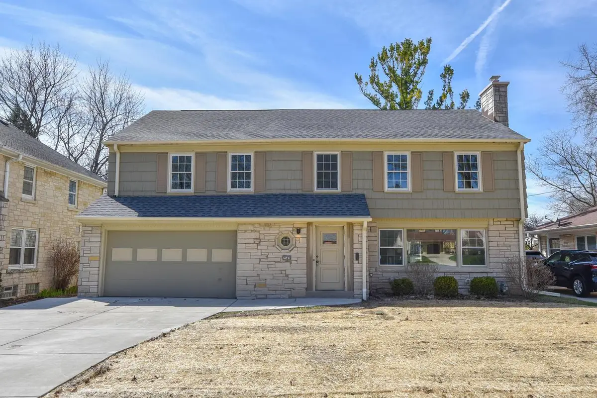 2545 Swan BOULEVARD, Wauwatosa, WI 53226 - #1