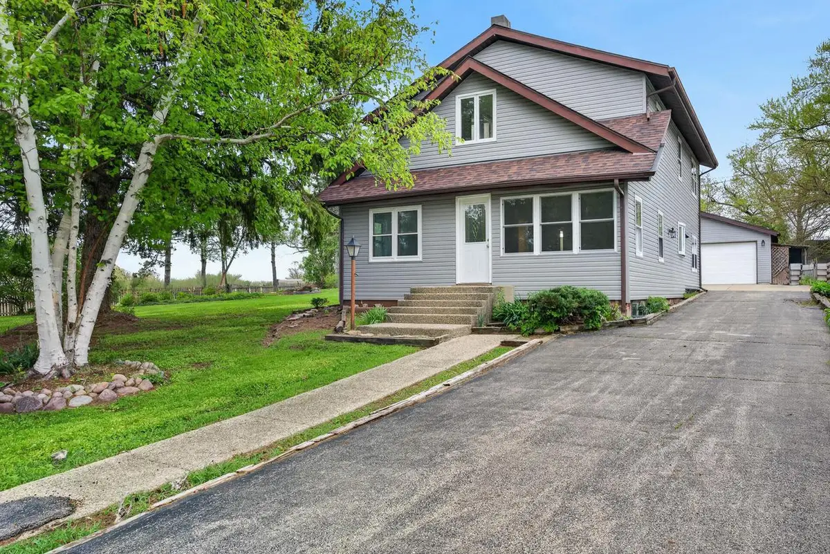 11907 254th AVENUE, Trevor, WI 53179 - #1