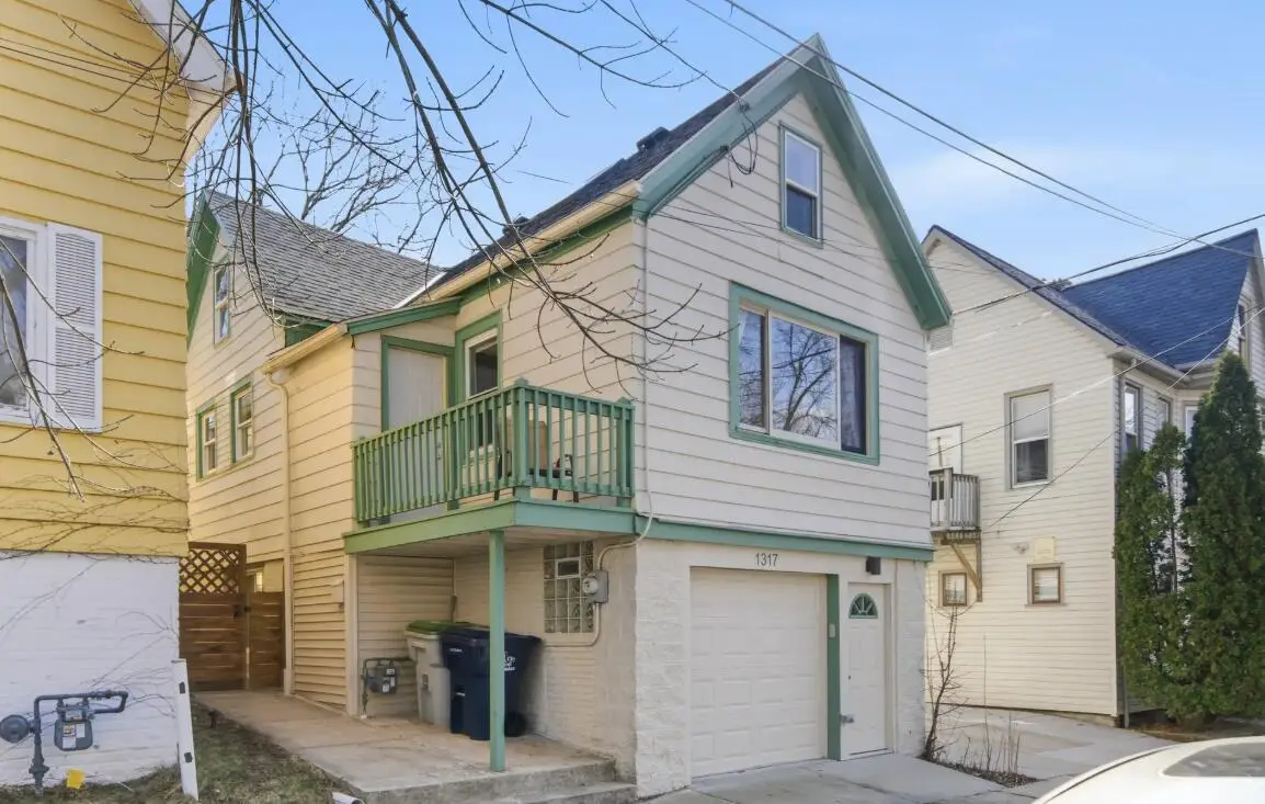 1317 E Hamilton STREET, Milwaukee, WI 53202 - #1
