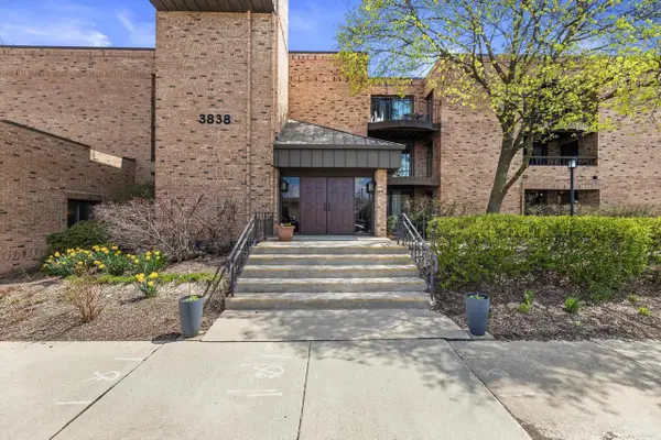3838 Oakland AVENUE #269, Shorewood, WI 53211