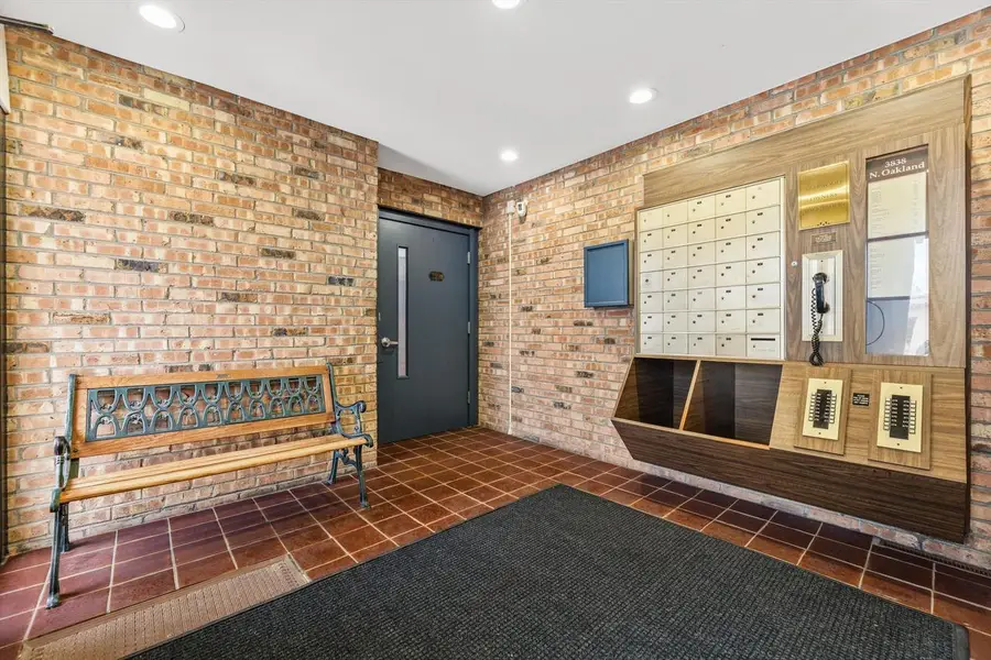 3838 Oakland AVENUE #269, Shorewood, WI 53211 - #2