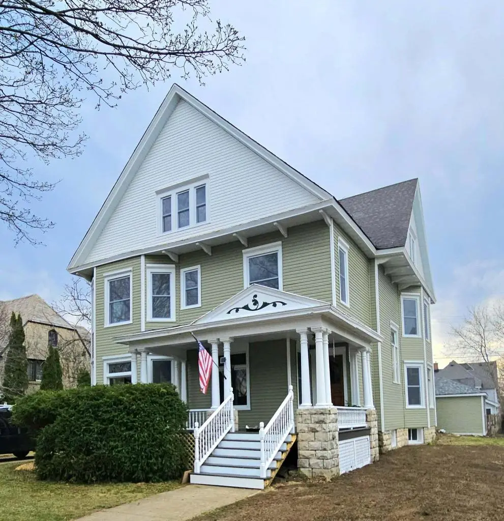 1720 College AVENUE, Racine, WI 53403 - #1