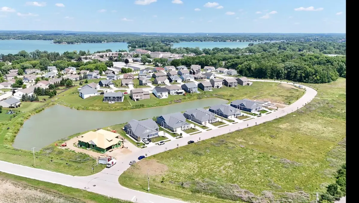 1508 Weston Ridge ROAD, Oconomowoc, WI 53066 - #1