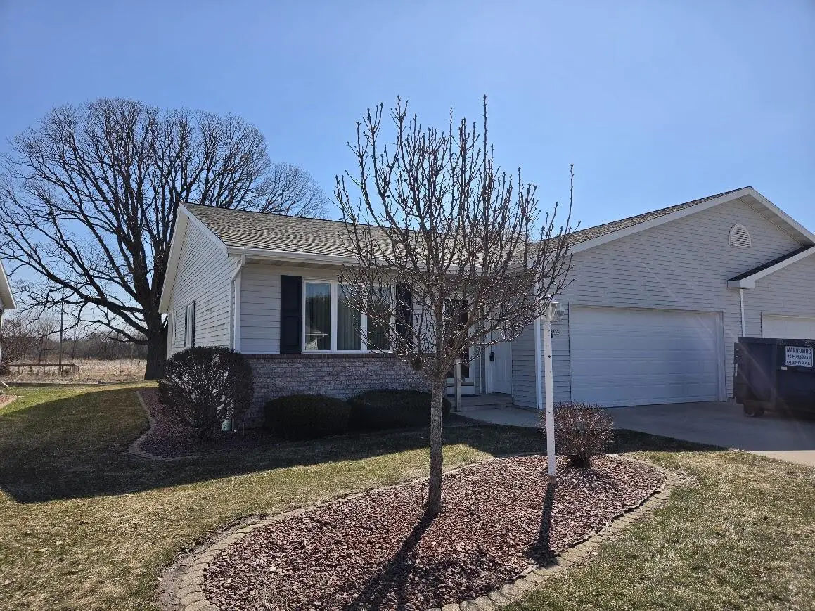 2233 Knuell STREET, Manitowoc, WI 54220 - #1