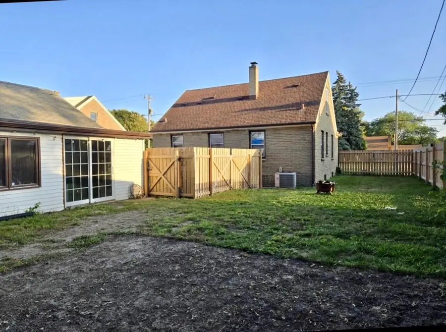3624 E College AVENUE, Cudahy, WI 53110 - #3