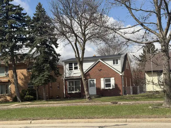 5831 76th STREET, Milwaukee, WI 53218