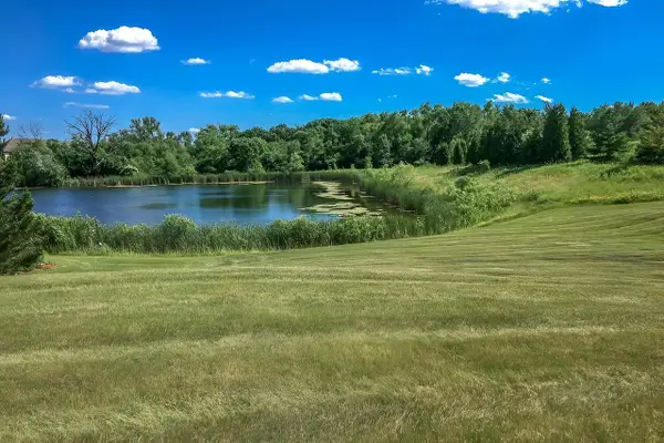 8501 DEERWOOD LANE, Franklin, WI 53132