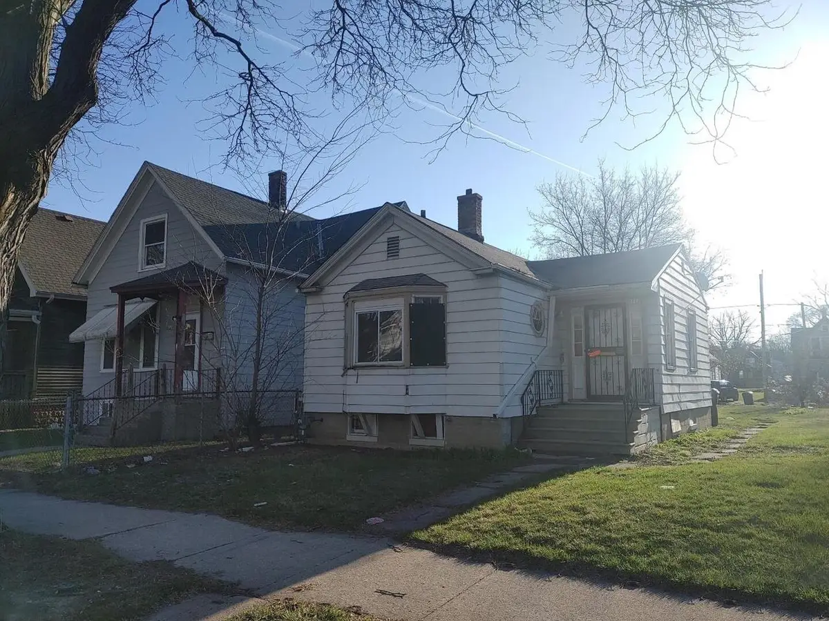 2922 N 6th STREET, Milwaukee, WI 53212 - #1