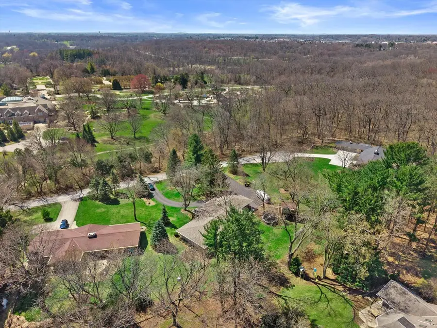 9432 Garden COURT, Hales Corners, WI 53130 - #3