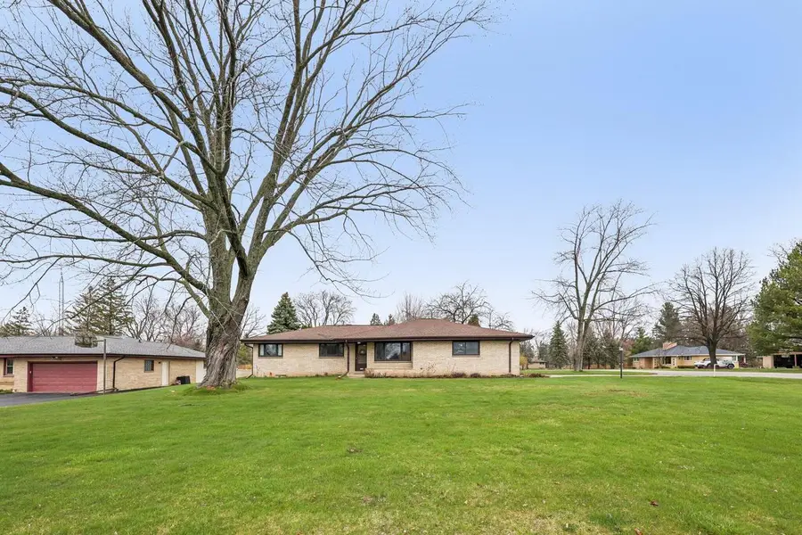 5104 Twin Elms DRIVE, Racine, WI 53406 - #3