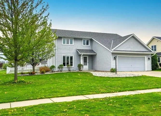 641 Small Farm ROAD, Mukwonago, WI 53149 - #2