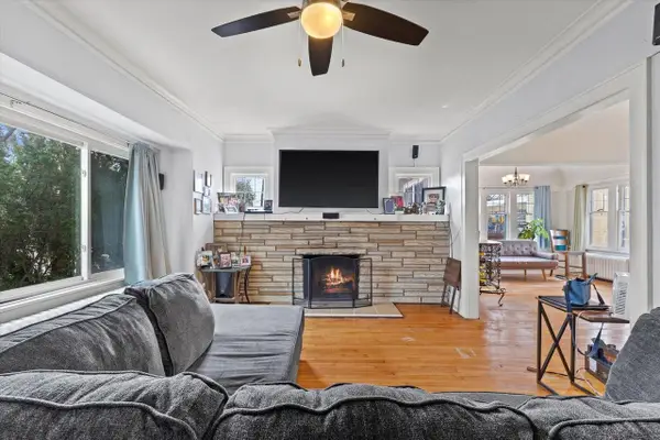 2715 N 76th STREET, Milwaukee, WI 53222