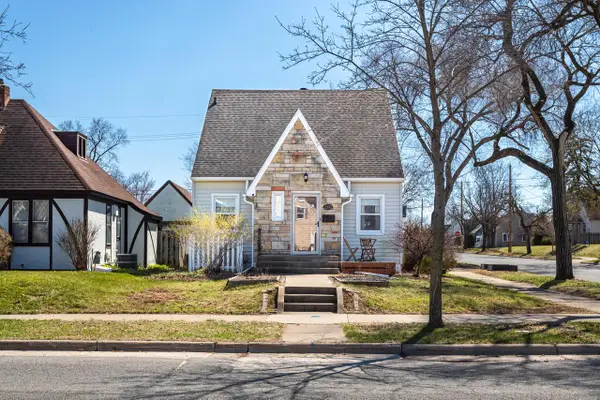 2302 Market STREET, La Crosse, WI 54601