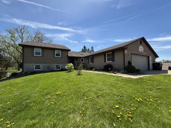 3377 HACKBARTH ROADS, Janesville, WI 53548