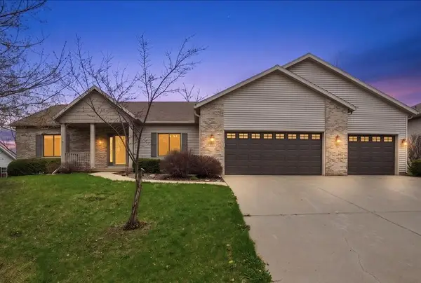 2368 Stonehaven DRIVE, Sun Prairie, WI 53590