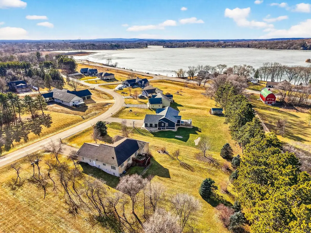 N7351 Ptarmigan DRIVE, Pardeeville, WI 53954 - #1