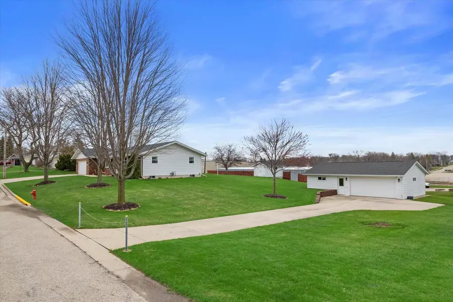 864 Mayer LANE, Mayville, WI 53050 - #3