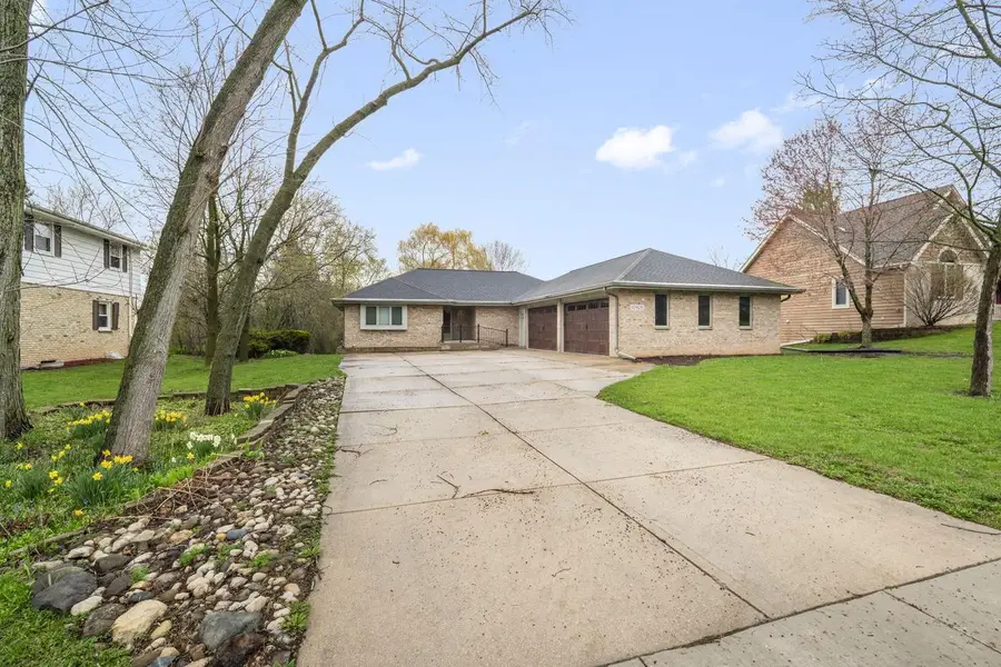 10928 W Church STREET, Franklin, WI 53132 - #2