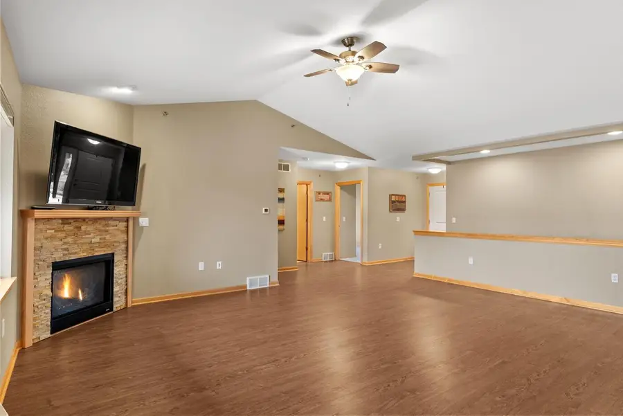 207 Tower DRIVE, Sheboygan Falls, WI 53085 - #3