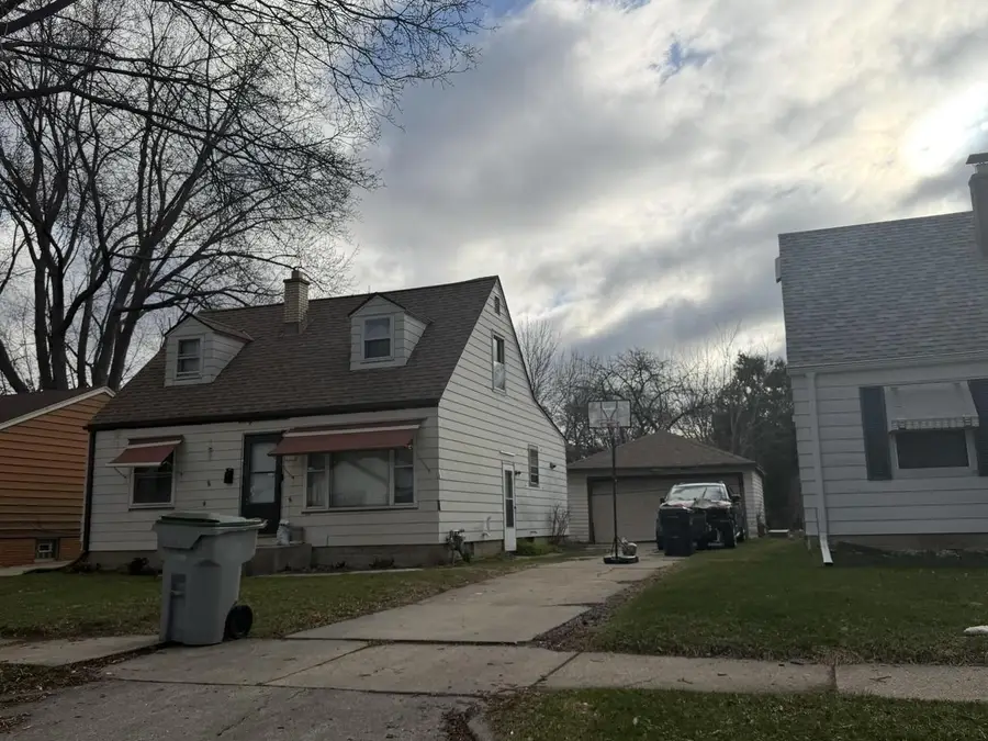 5324 N 56th STREET, Milwaukee, WI 53218 - #2
