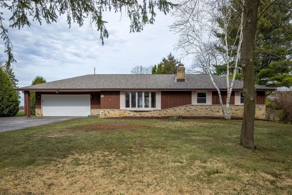 W225S9080 Mount Carmel ROAD, Big Bend, WI 53103 - #1