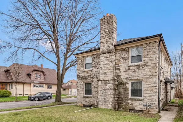 4525 W Auer AVENUE, Milwaukee, WI 53216