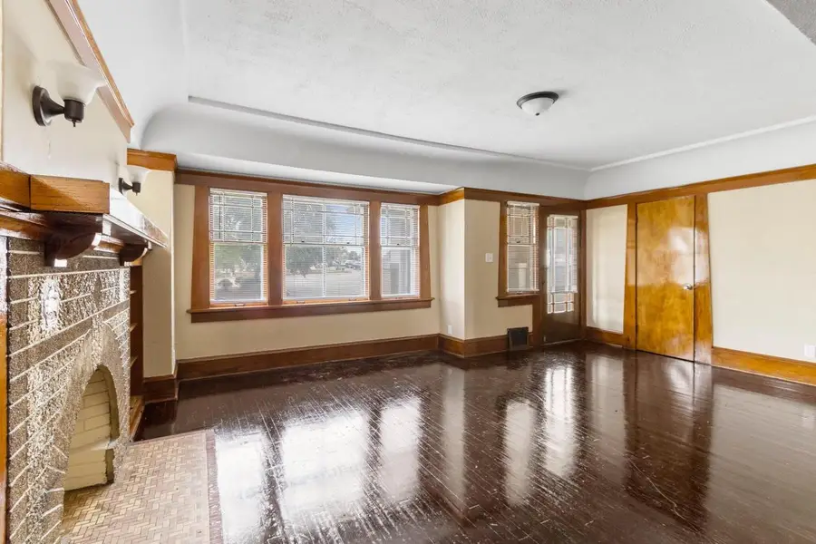 2654 N 57th STREET, Milwaukee, WI 53210 - #3