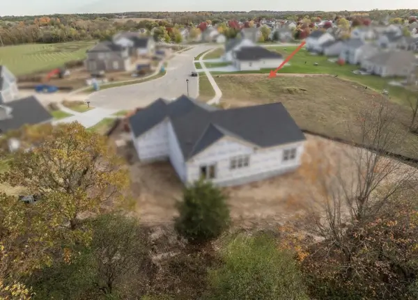 504 WOODSIDE (LOT 169) COURT, West Bend, WI 53095