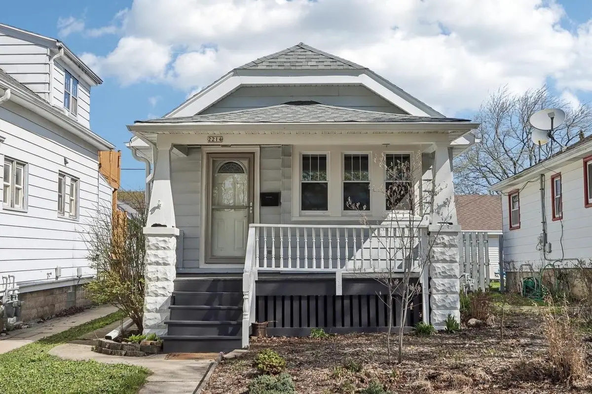 2214 Vollmer AVENUE, Milwaukee, WI 53207 - #1