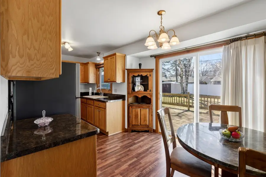 910 Lawton TERRACE, Manitowoc, WI 54220 - #3