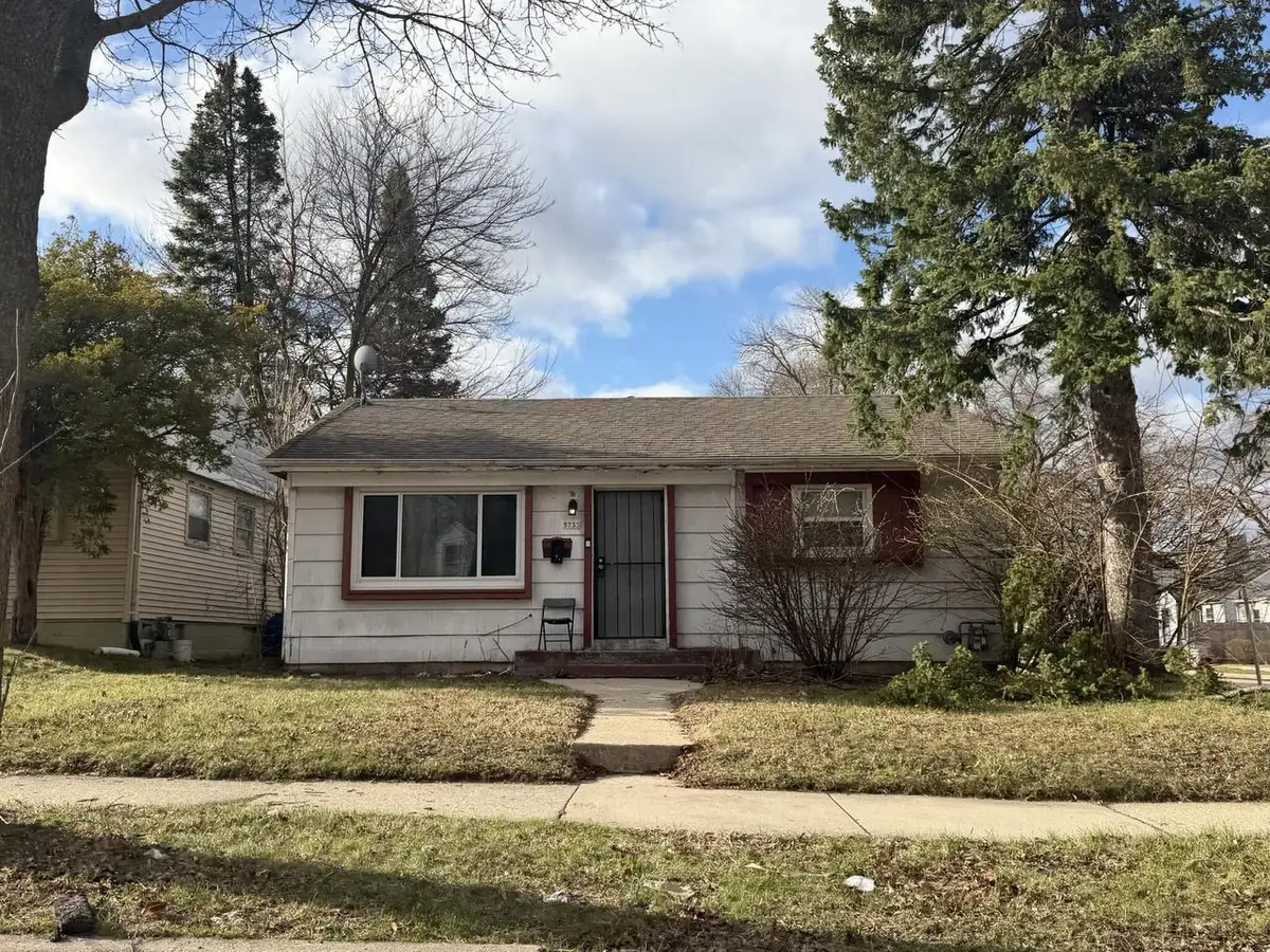 5733 W custer AVENUE, Milwaukee, WI 53218 - #1
