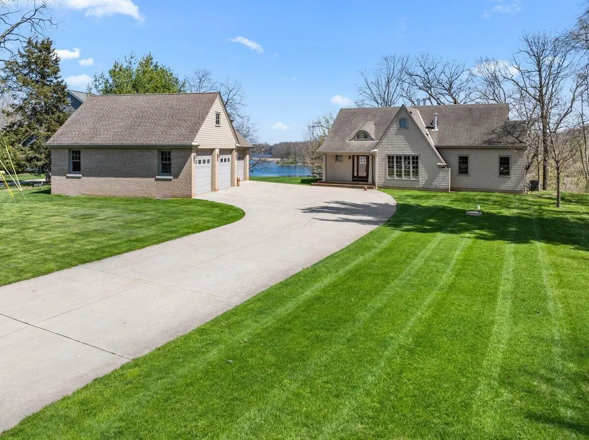 W289N7940 Park DRIVE, Hartland, WI 53029 - #1