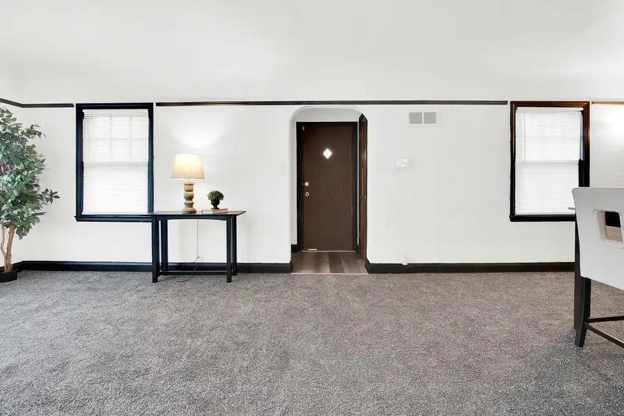 4235 W Fairmount AVENUE, Milwaukee, WI 53209 - #3