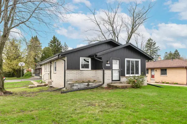 10905 Potter ROAD, Wauwatosa, WI 53226