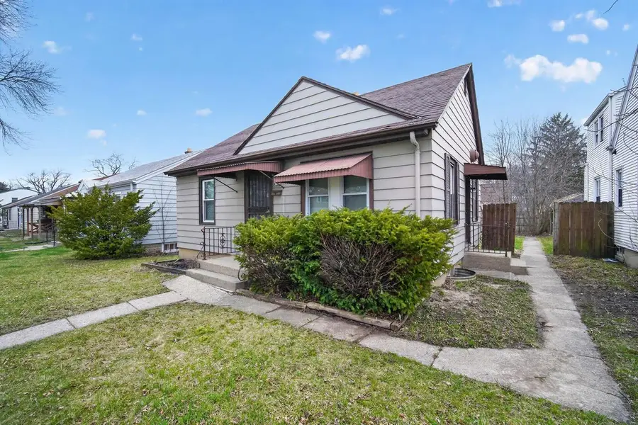 4722 N 22nd STREET, Milwaukee, WI 53209 - #2