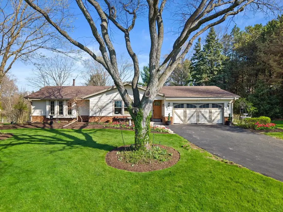W246S6855 Maple Hill DRIVE, Waukesha, WI 53189 - #3