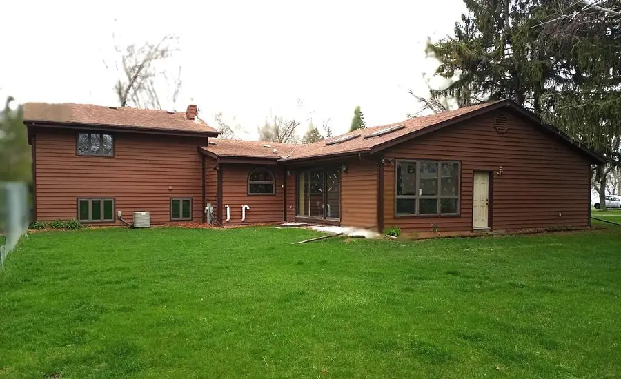 2012 Creek Ridge DRIVE, Racine, WI 53402 - #3